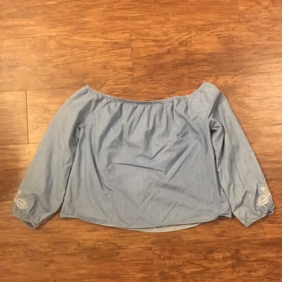 Off the Shoulder, Embroidered Top - Size Small - Picture 3 of 4